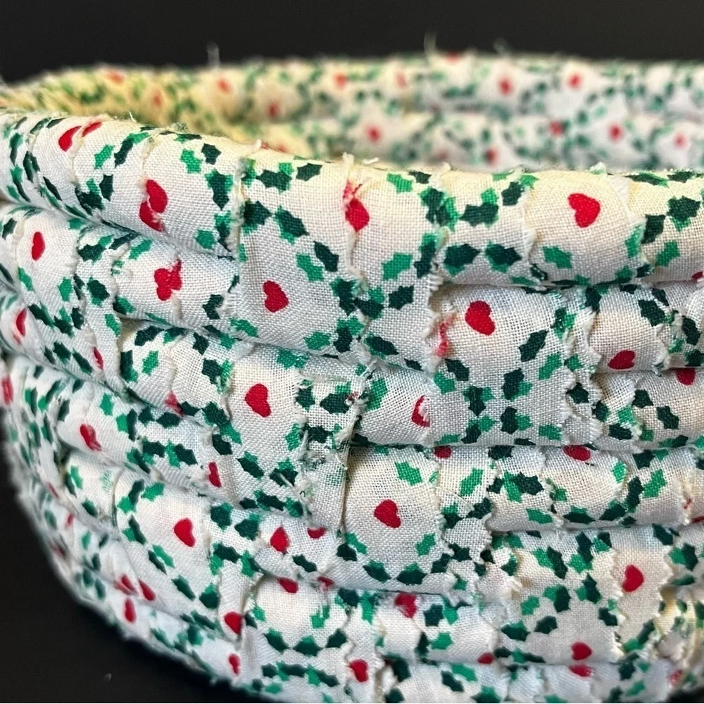 Handmade Coiled Fabric Rope Bowl Basket Christmas White Red Green Holiday Heart